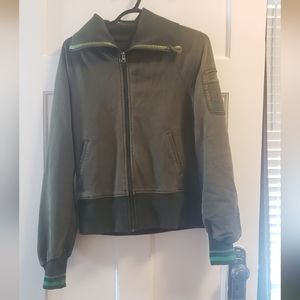 SJC ❣ Lululemon Green Zip